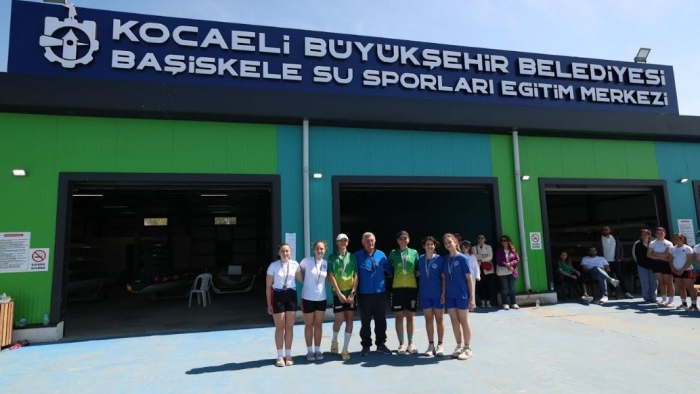 Mavi-Beyazlılar, 48 farklı branşta adını sıkça duyuruyor;  Kağıtspor, Türkiye’de sporun yüz akı oldu